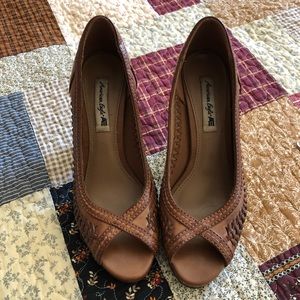 American Eagle tan peep toe heels